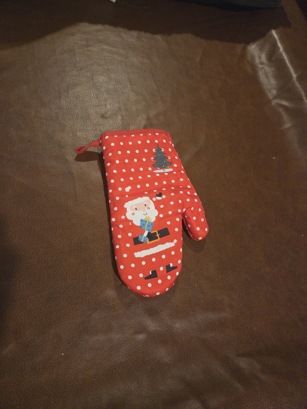 Red Santa Polka Dot Oven Mitt - Unbranded